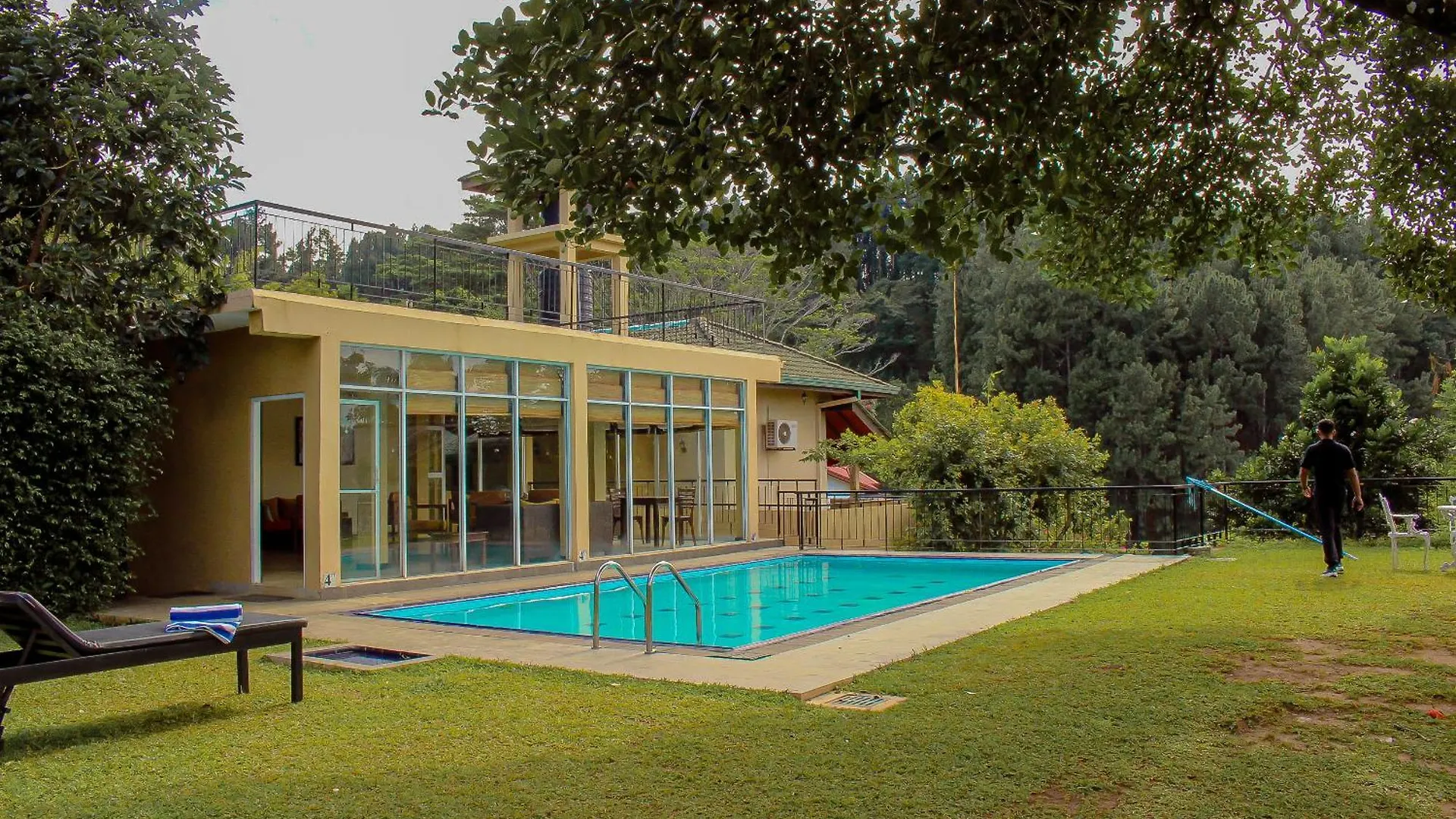 The View Residence Kandy Otel